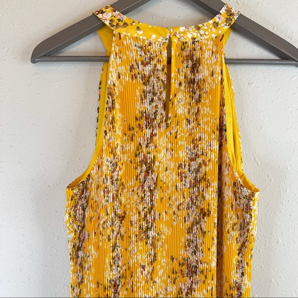 Maison d’ Amelie Paris Pleated Floral Yellow Midi Dress Size Large NWT - Picture 8 of 10
